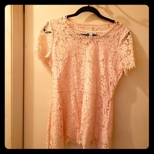 Isaac Mizrahi LIVE! Lace lined peplum top